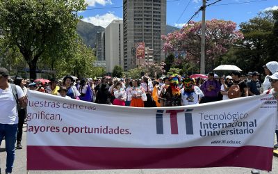 Desfile INTI RAYMI de las Universidades y Diversidades